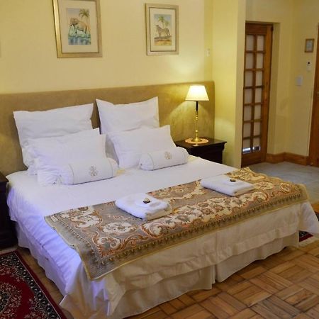 Woodlands Guest House เคปทาวน์ ภายนอก รูปภาพ