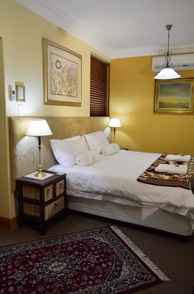 Woodlands Guest House เคปทาวน์ ภายนอก รูปภาพ