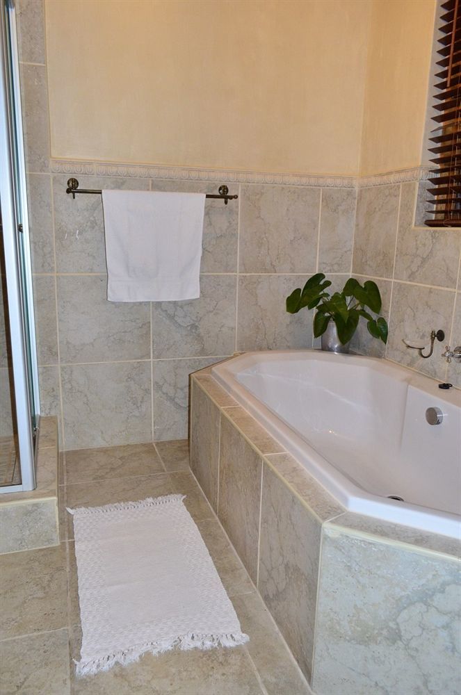 Woodlands Guest House เคปทาวน์ ภายนอก รูปภาพ